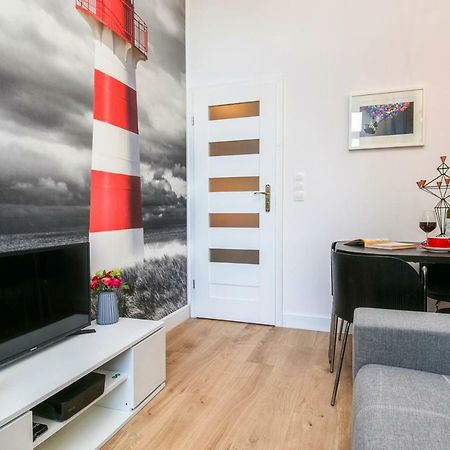 Berg Apartament Red Obok Starego Miasta グダニスク エクステリア 写真