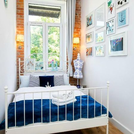 Berg Apartament Red Obok Starego Miasta グダニスク エクステリア 写真