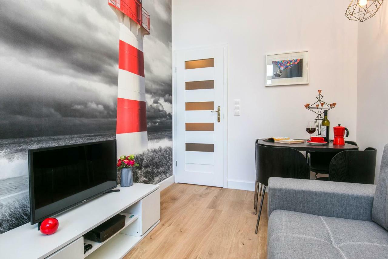 Berg Apartament Red Obok Starego Miasta グダニスク エクステリア 写真