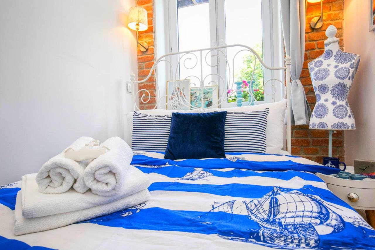 Berg Apartament Red Obok Starego Miasta グダニスク エクステリア 写真