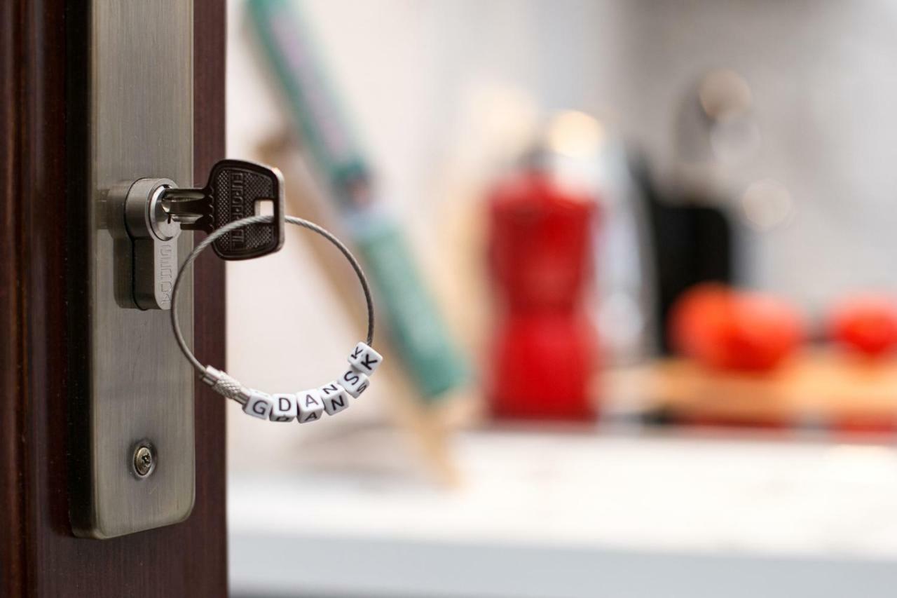 Berg Apartament Red Obok Starego Miasta グダニスク エクステリア 写真