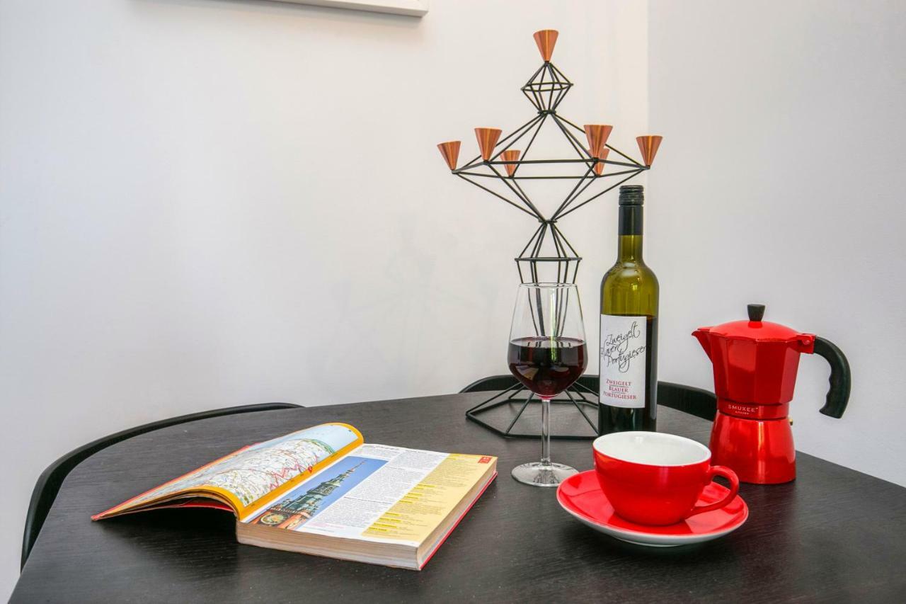 Berg Apartament Red Obok Starego Miasta グダニスク エクステリア 写真