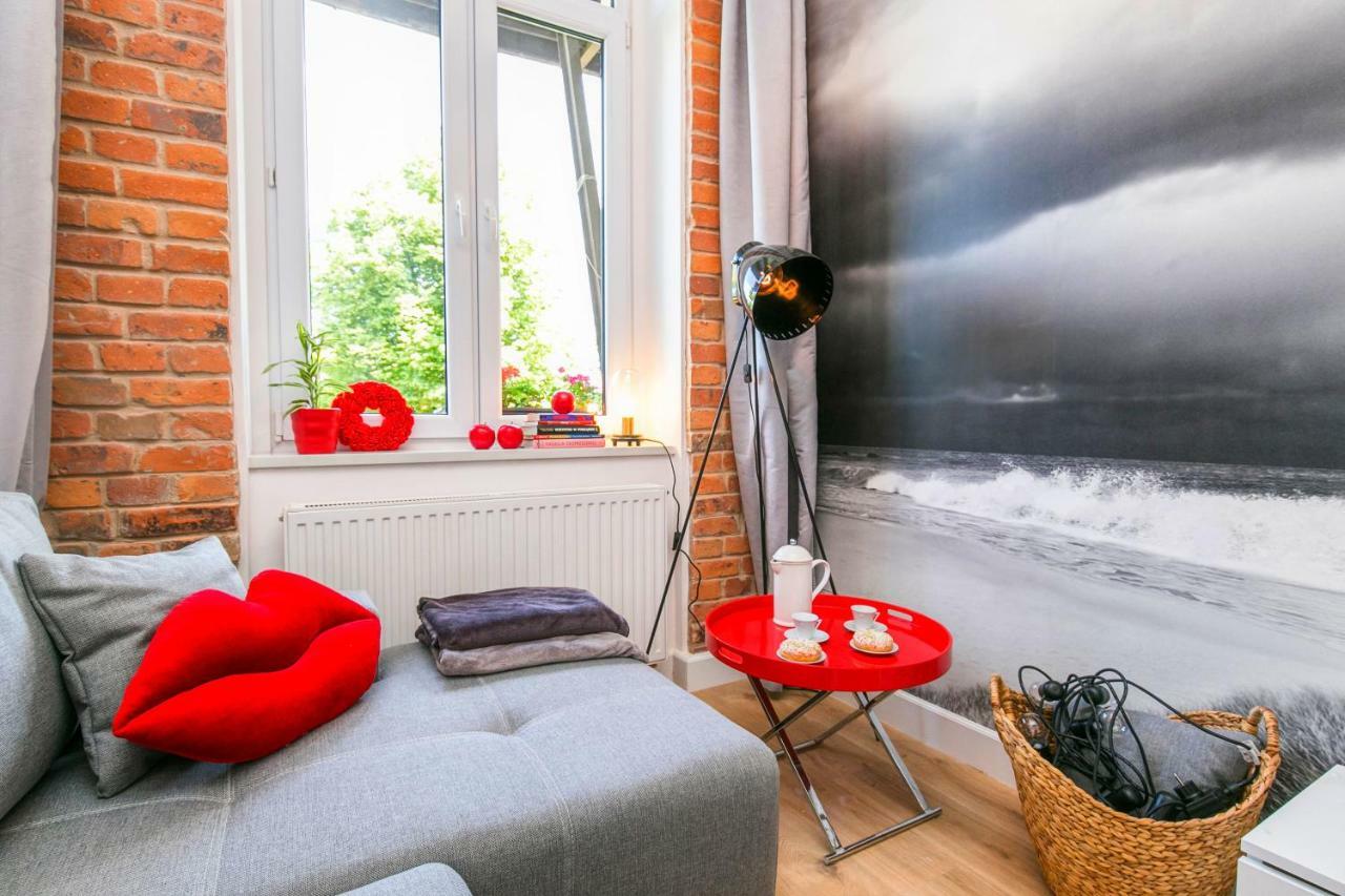 Berg Apartament Red Obok Starego Miasta グダニスク エクステリア 写真